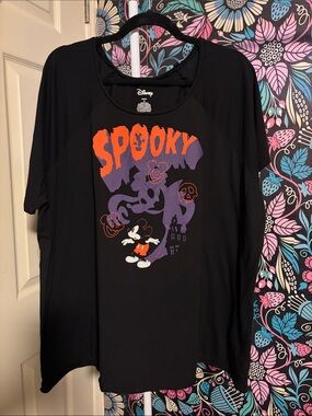 Disney Black "Spooky" Mickey Halloween Short Sleeve Tee